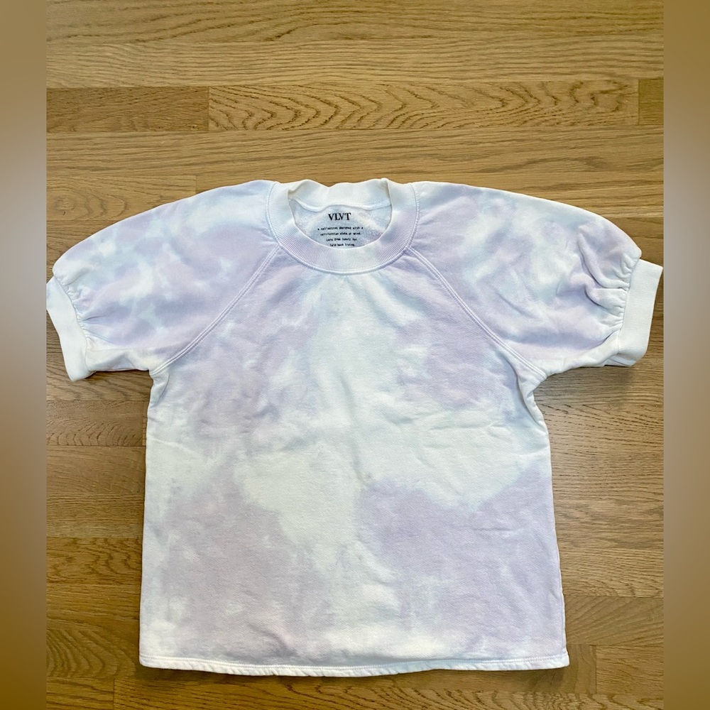 Velvet By Graham and Spencer Myla Tie-Dye short Sleeve fleece purple/White Top